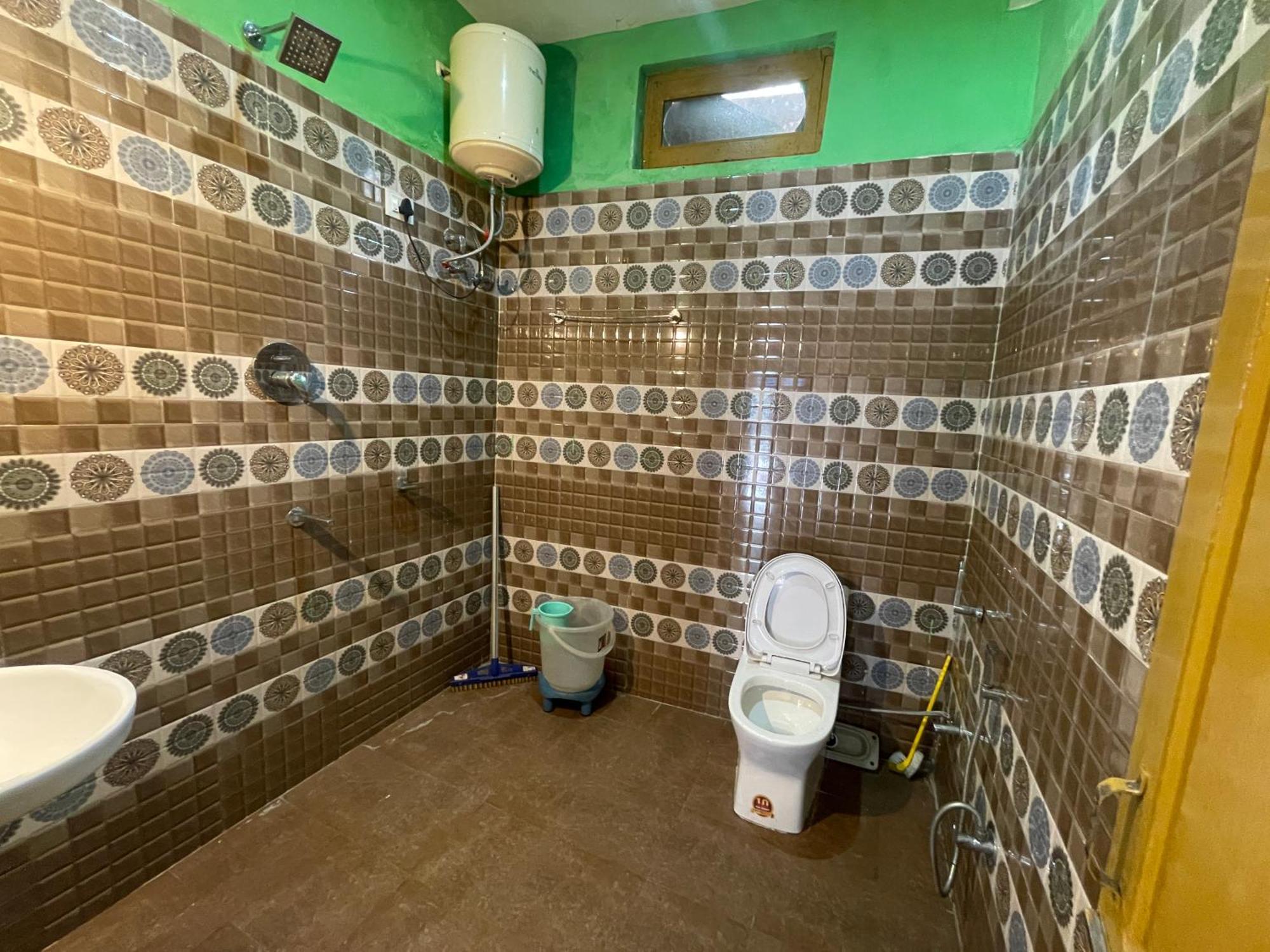 Chojh Inn Guest House Kasol Zewnętrze zdjęcie