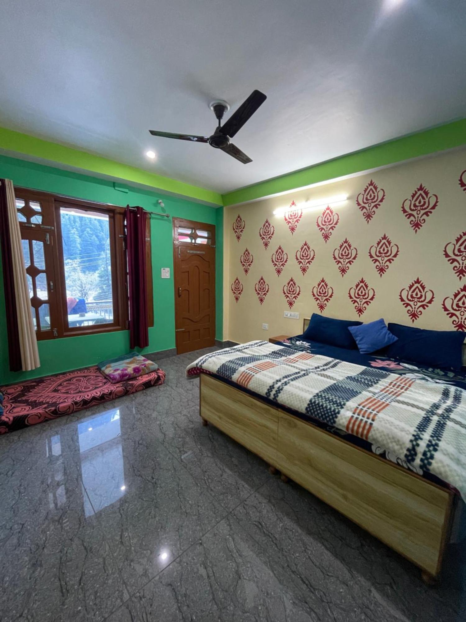 Chojh Inn Guest House Kasol Zewnętrze zdjęcie