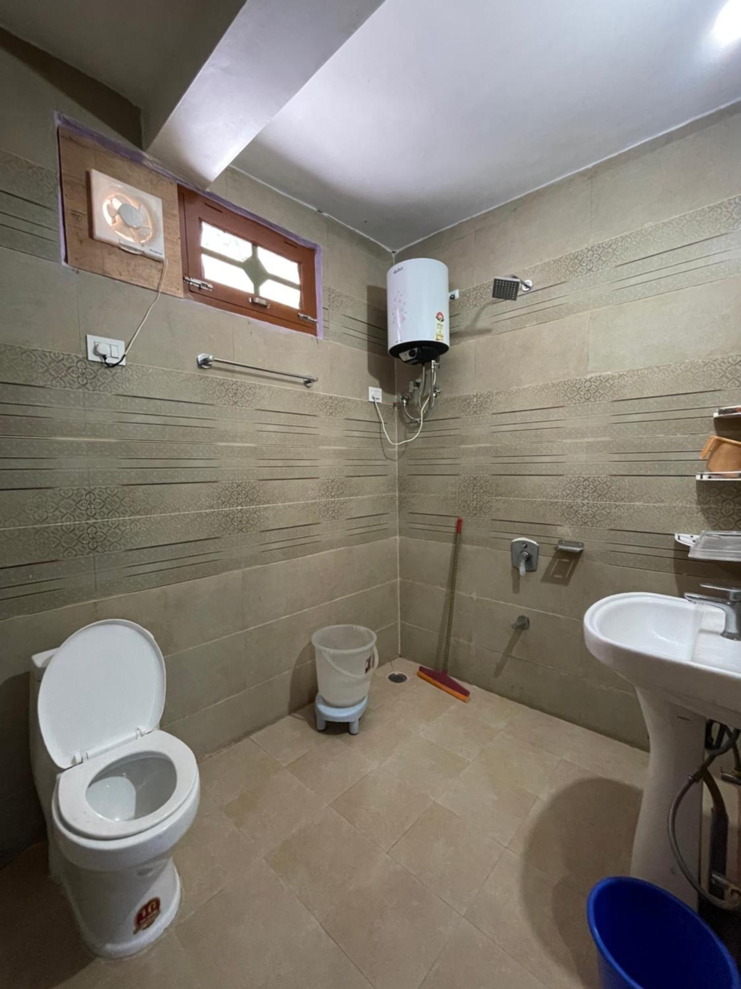 Chojh Inn Guest House Kasol Zewnętrze zdjęcie