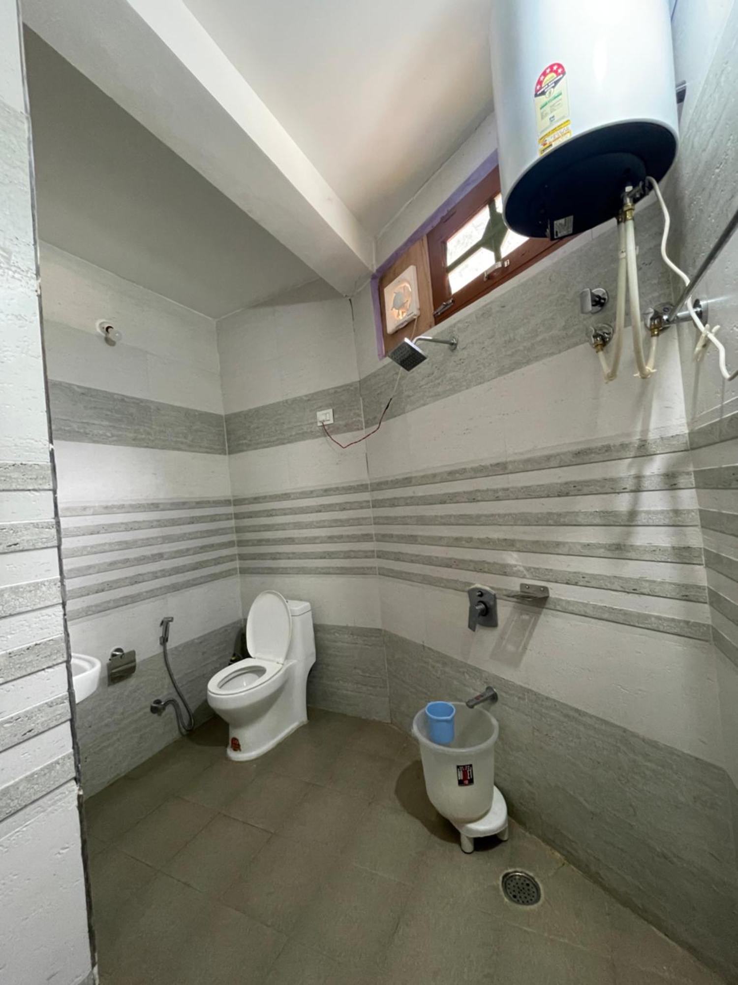 Chojh Inn Guest House Kasol Zewnętrze zdjęcie