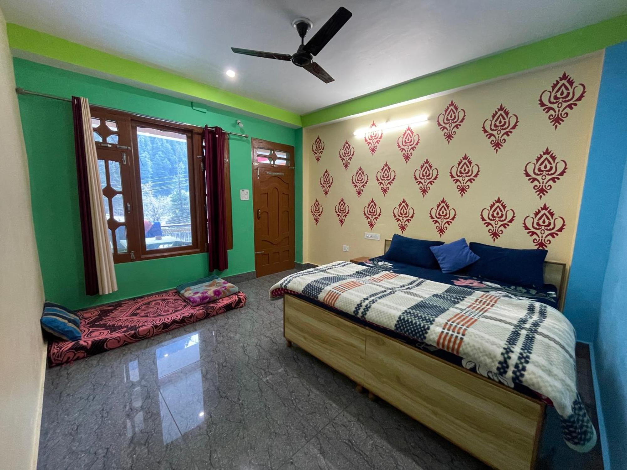 Chojh Inn Guest House Kasol Zewnętrze zdjęcie